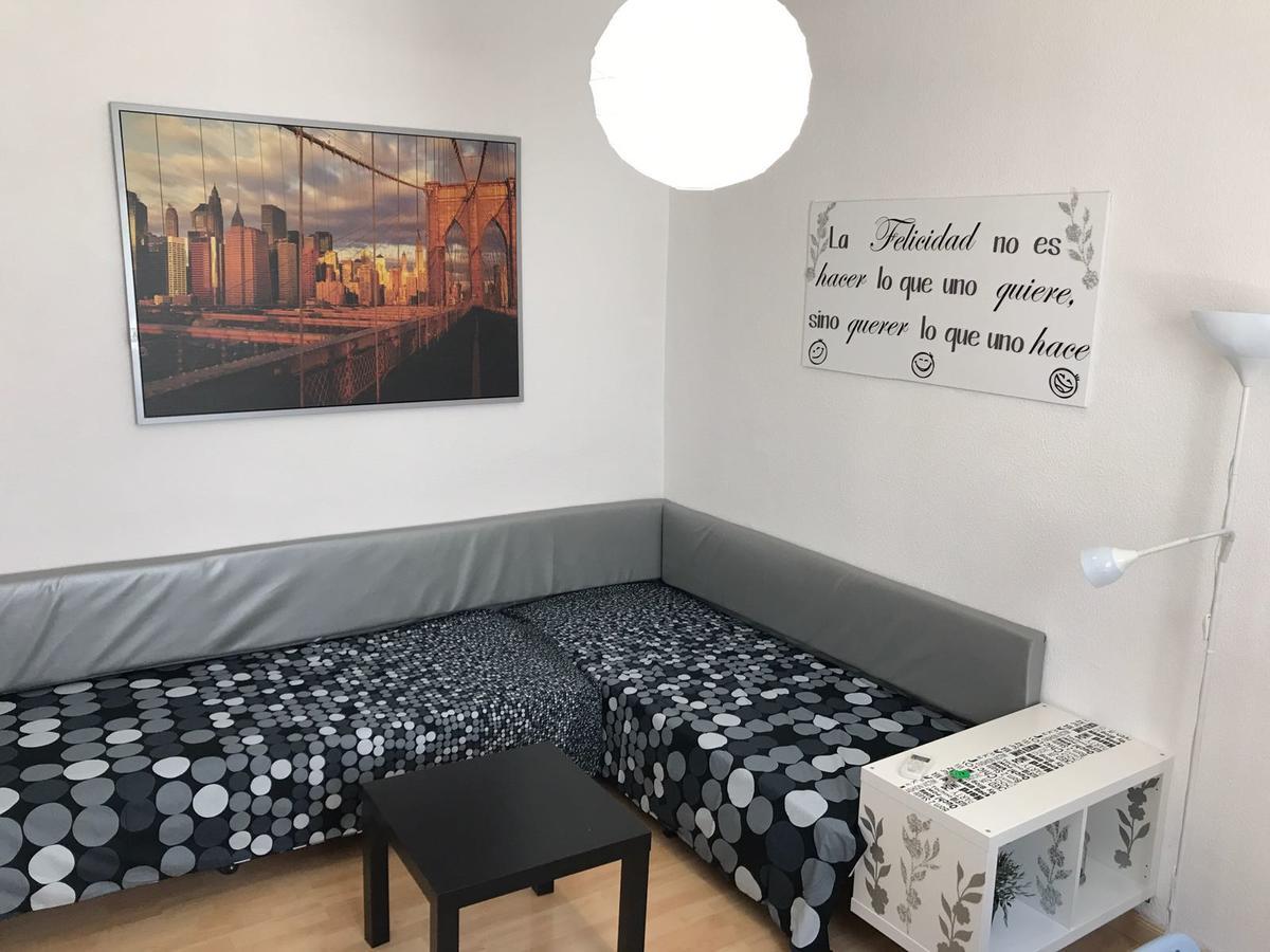 Latina Apartment Madrid Bagian luar foto