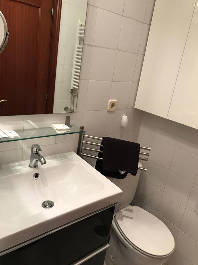 Latina Apartment Madrid Bagian luar foto