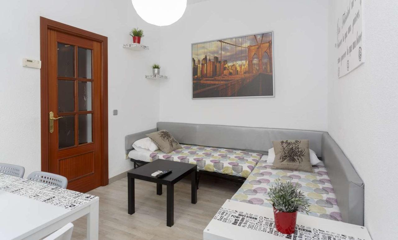 Latina Apartment Madrid Bagian luar foto