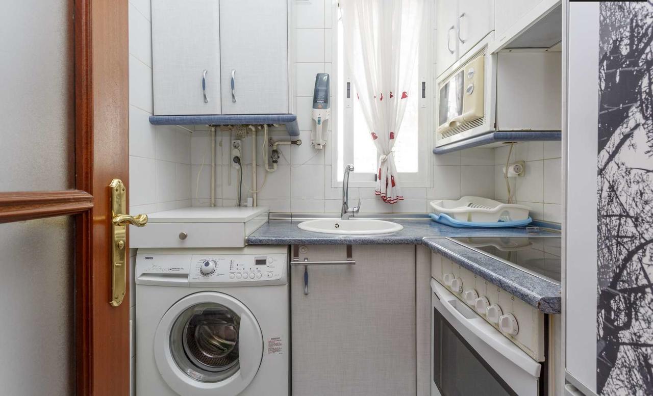 Latina Apartment Madrid Bagian luar foto