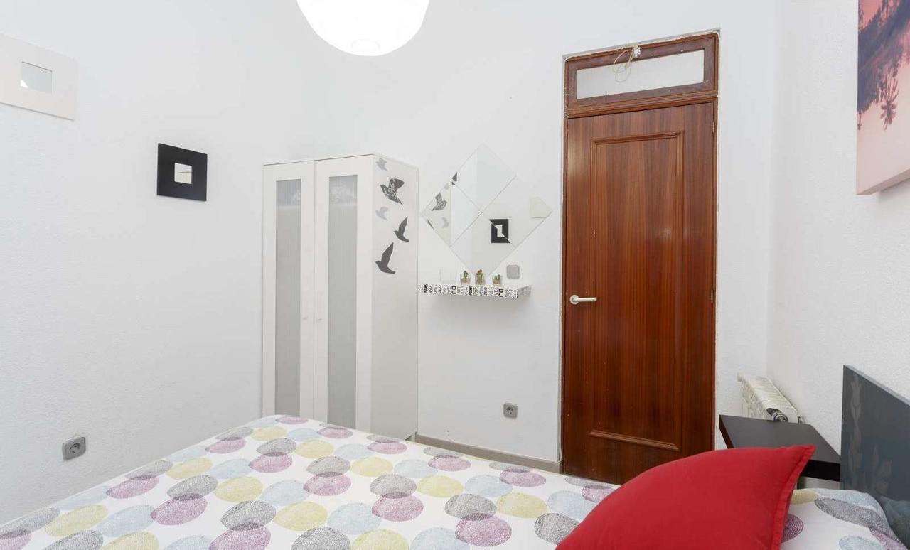 Latina Apartment Madrid Bagian luar foto