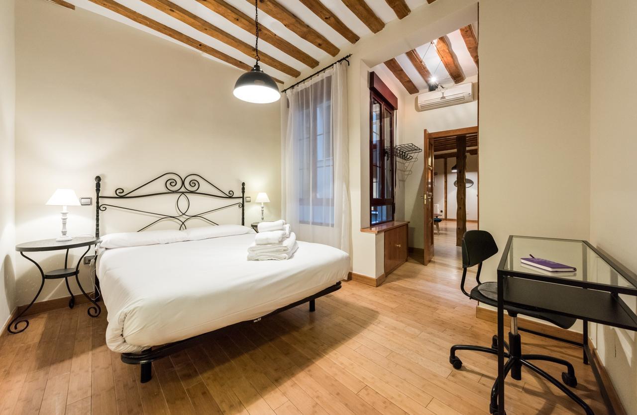 Latina Apartment Madrid Bagian luar foto