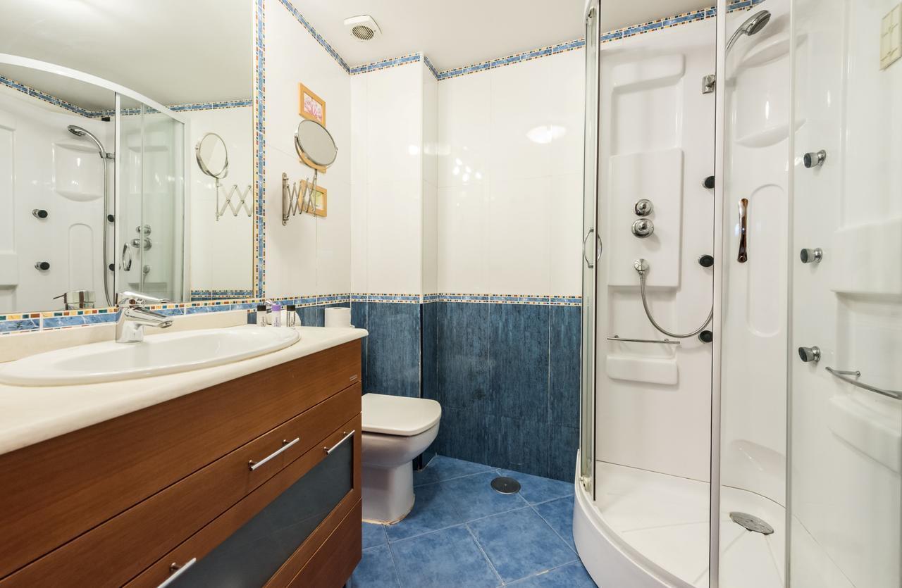 Latina Apartment Madrid Bagian luar foto